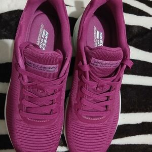 Skechers Women's Pink Athletic Shoes
